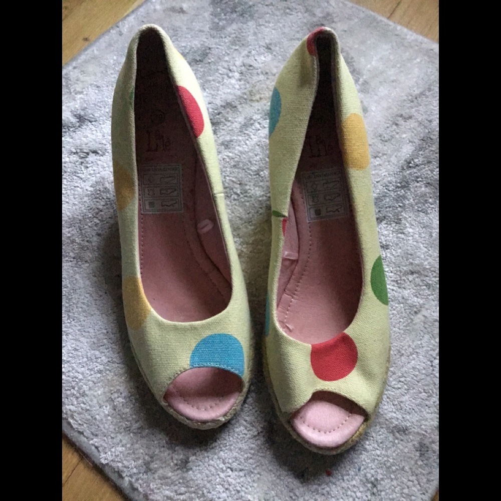 Polka dot fabric espadrilles with open toes